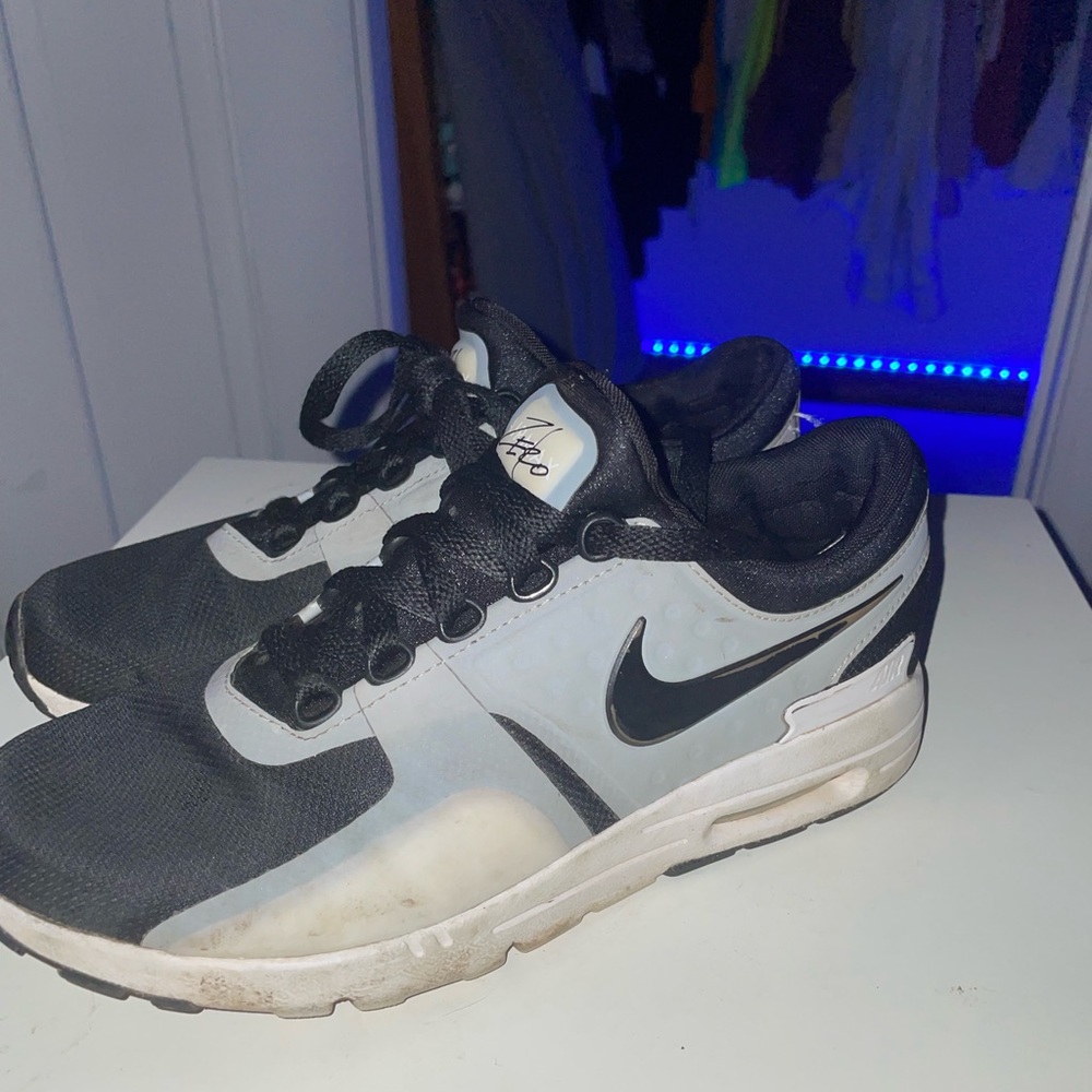 Nike Shoes, Size 6 Women’s
